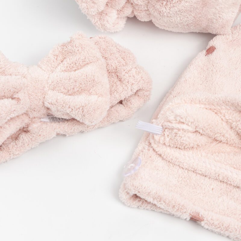 KIT GORRO PARA CABELLO CON VINCHA DE CORAZONES - Imagen 4