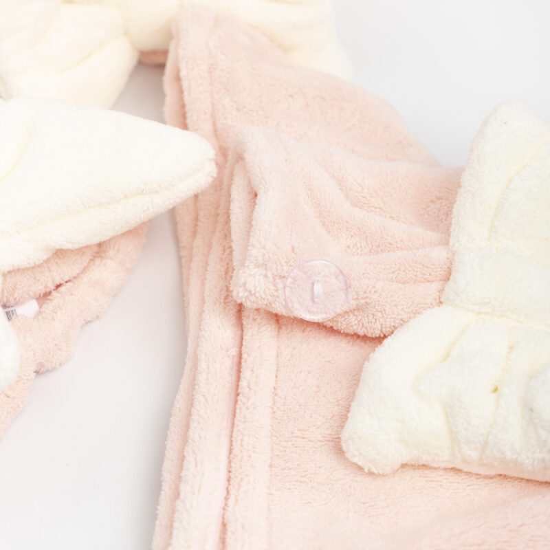 KIT GORRO PARA CABELLO CON VINCHA BLANCA Y ROSA - Imagen 4