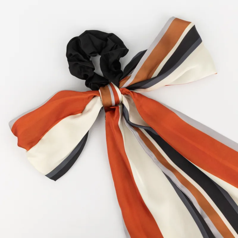 COLITA CON PAÑUELO DE SEDA ESTAMPADO - Imagen 2