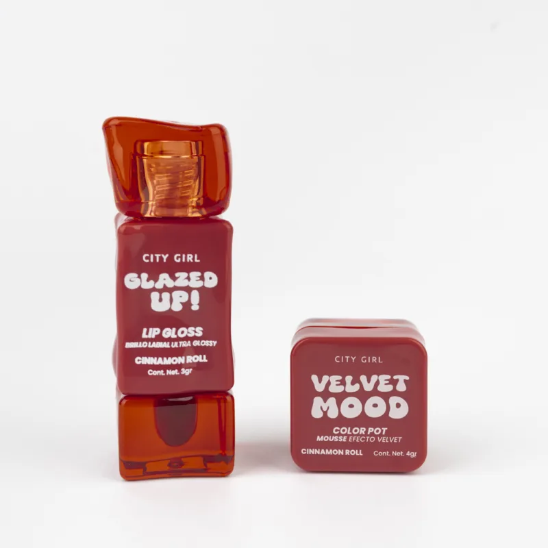 KIT DE CUIDADO PARA LABIOS Brillo labial + Mousse velvet