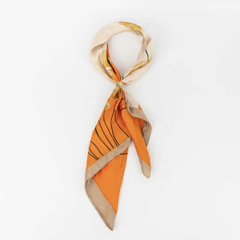 PAÑUELO DE SEDA CUADRADO